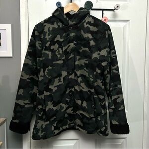 Camo fleece hooded jacket